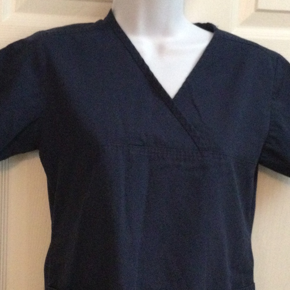 Wink Scrub Top - Picture 2 of 7